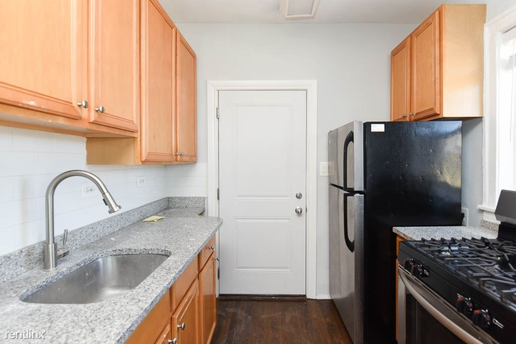 6114.5 N. Winthrop, Unit 3s - Photo 1