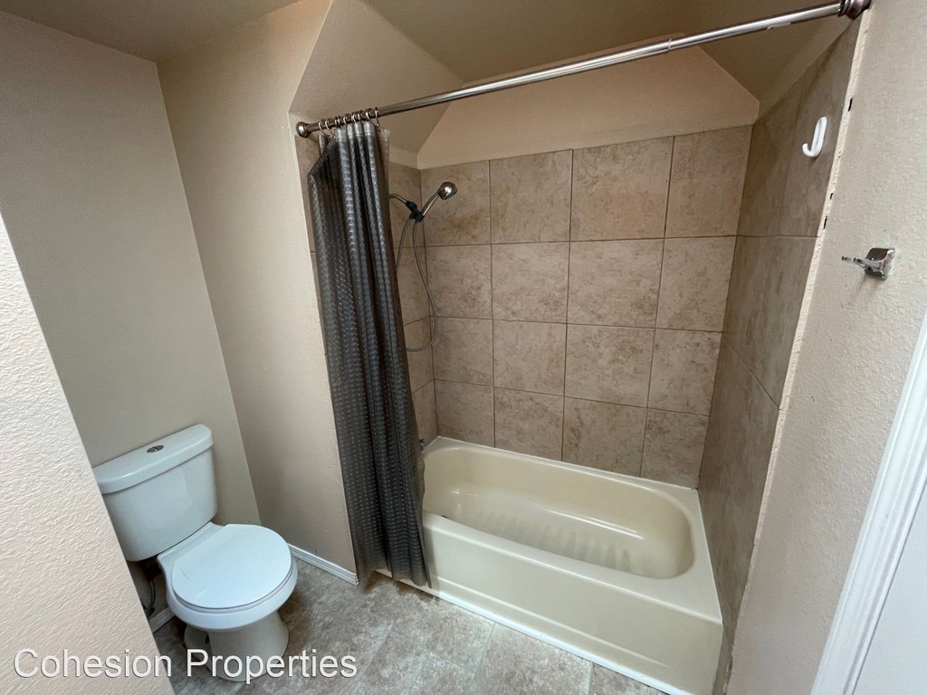 2074 Nw 8th Street - Photo 21