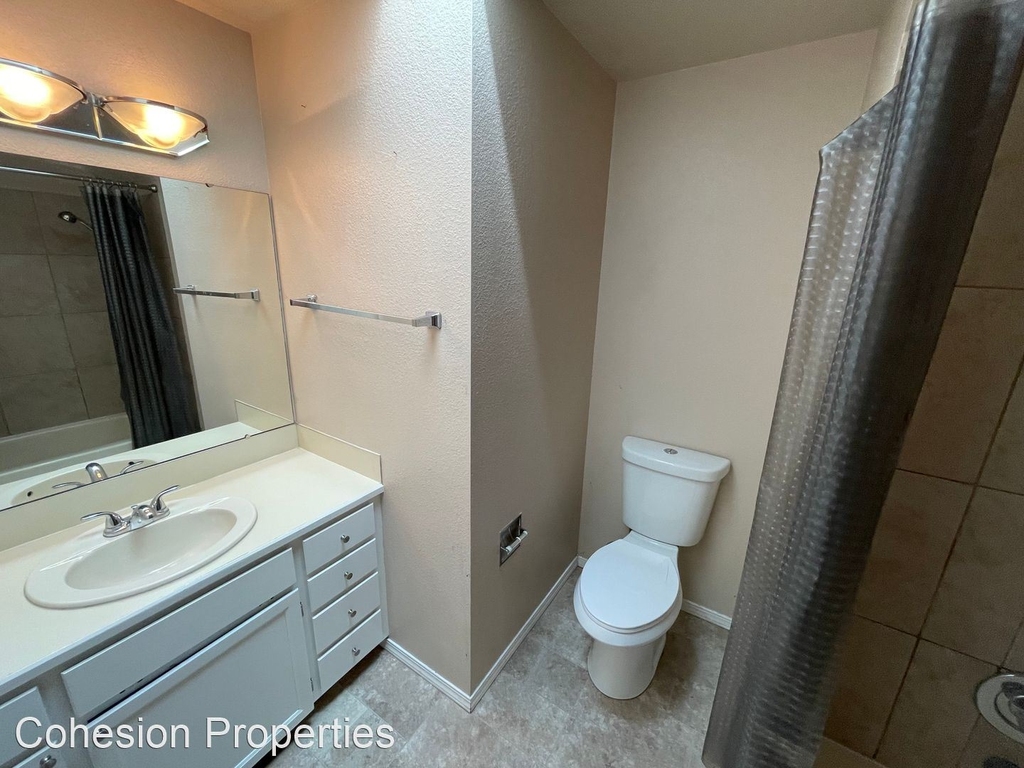 2074 Nw 8th Street - Photo 23