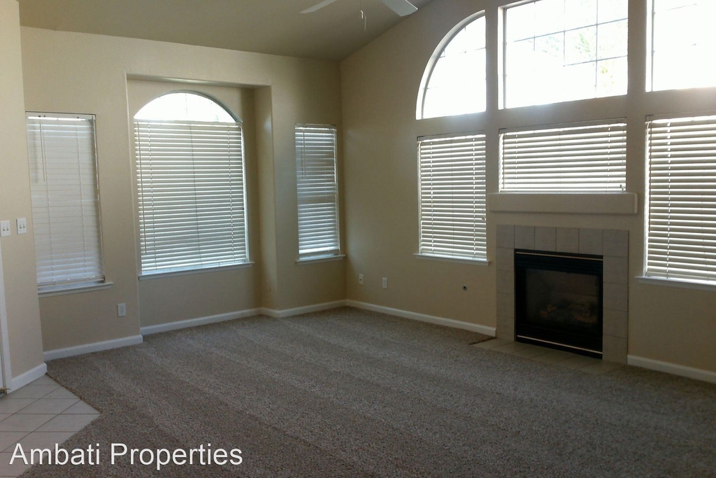 9842 N. Woodrow Ave - Photo 1