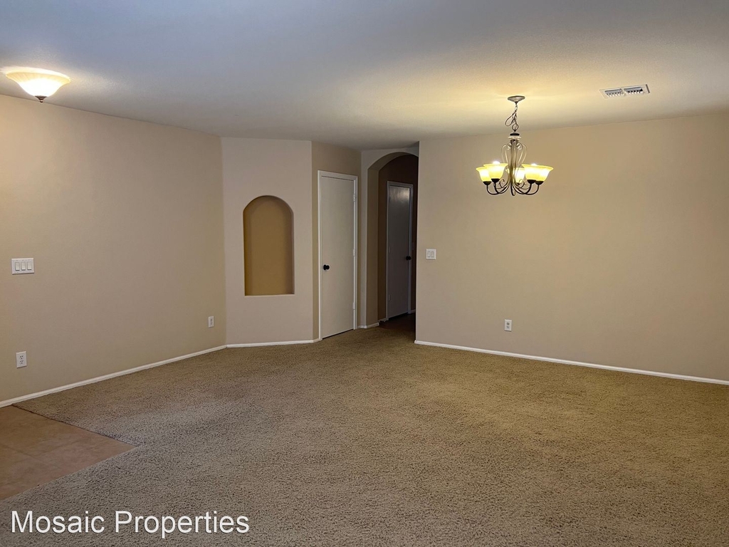 42611 W. Anne Lane - Photo 2