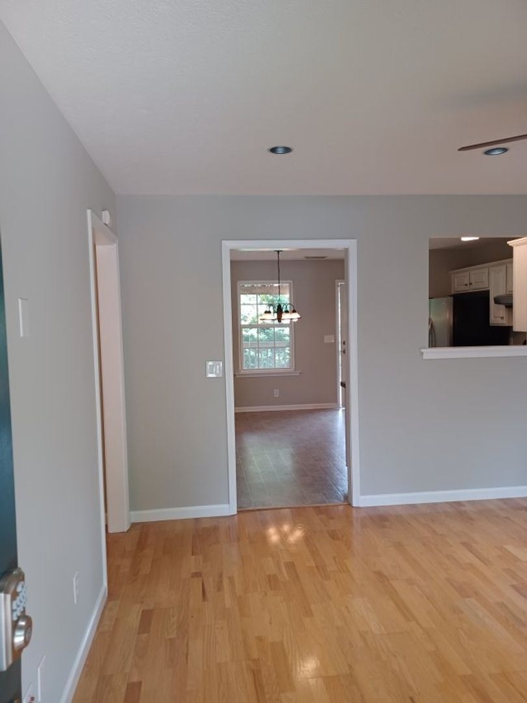 3619 Baxter Ave. - Photo 1