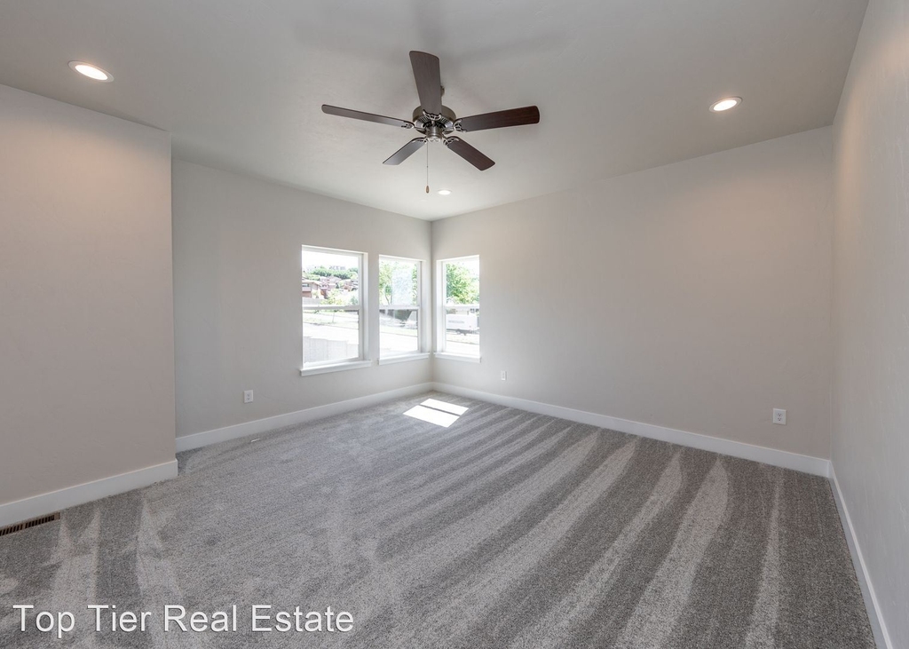 5381 Sky Top Lane - Photo 36