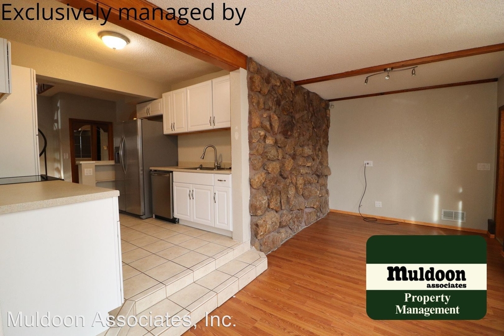 1932 Bragdon Ave - Photo 2