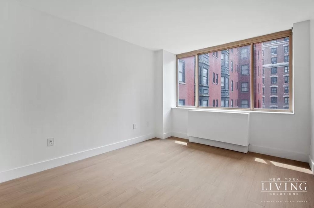 10 East 29th Street - Photo 1