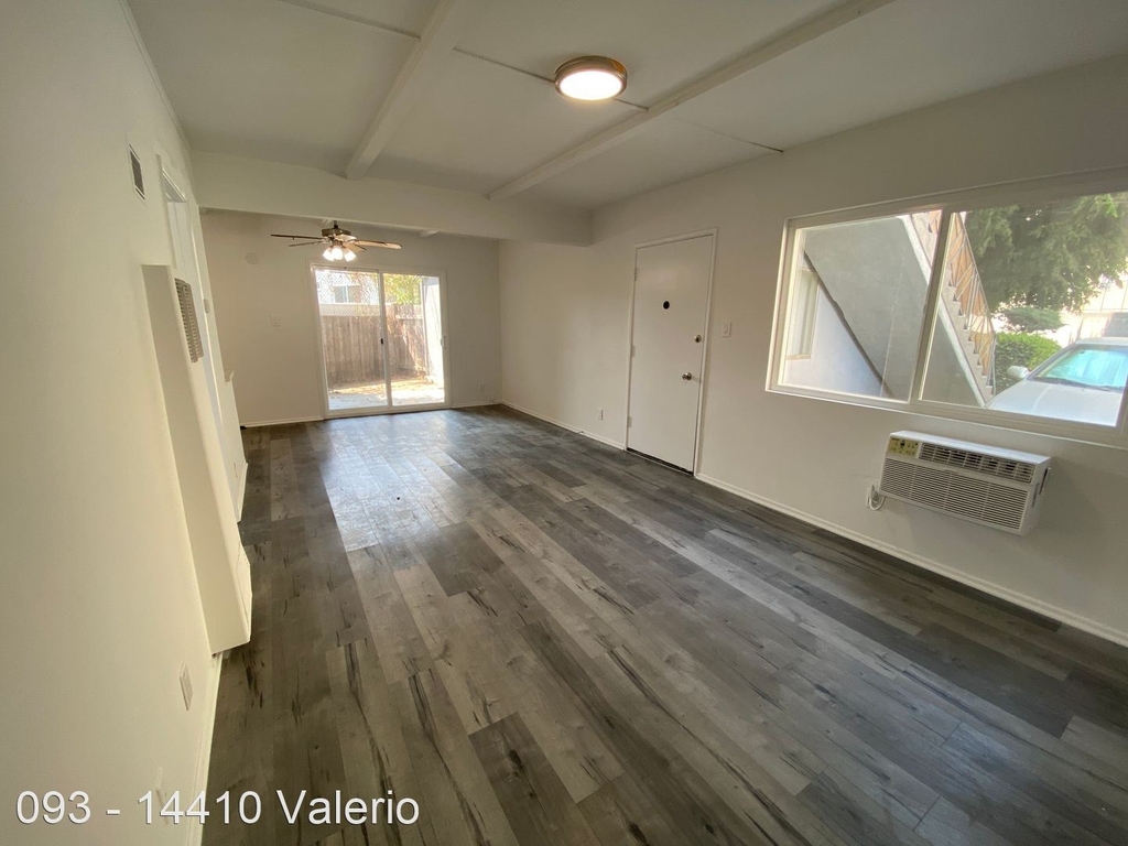 14410 Valerio St. - Photo 3