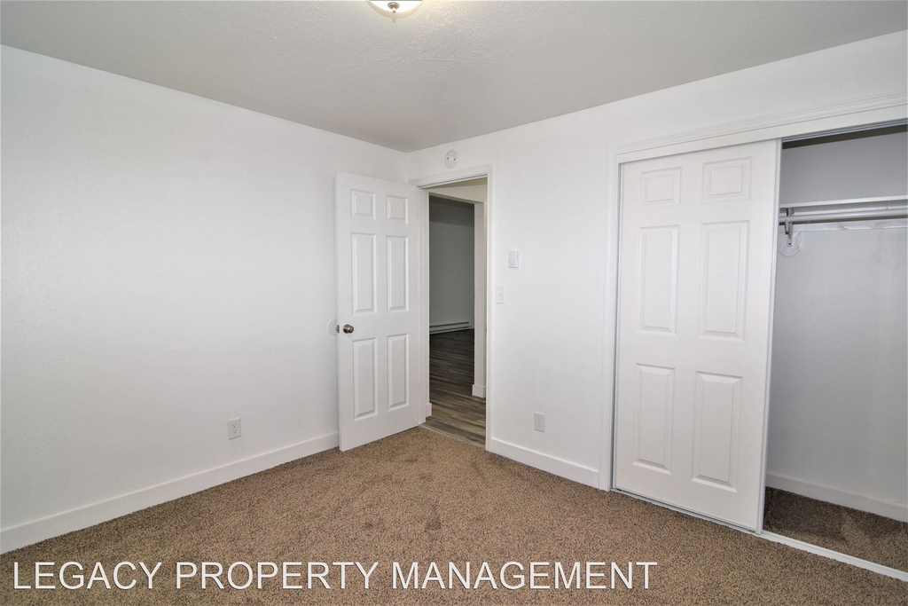 12430 Ne Glisan Street - Photo 4