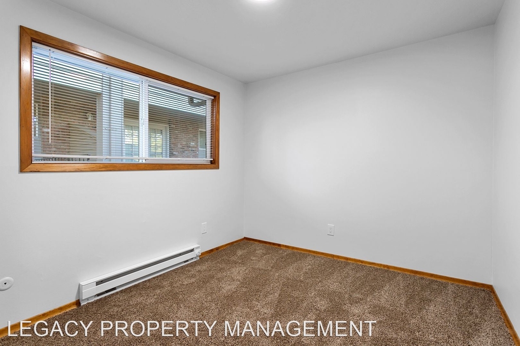 12240 Ne Siskiyou Street - Photo 15