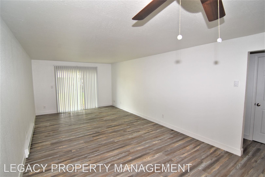 12430 Ne Glisan Street - Photo 2