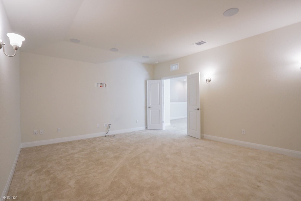 148 Isabella Way - Photo 10