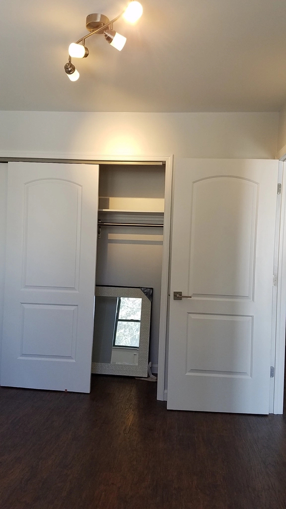 34-40 10th Street - Photo 13