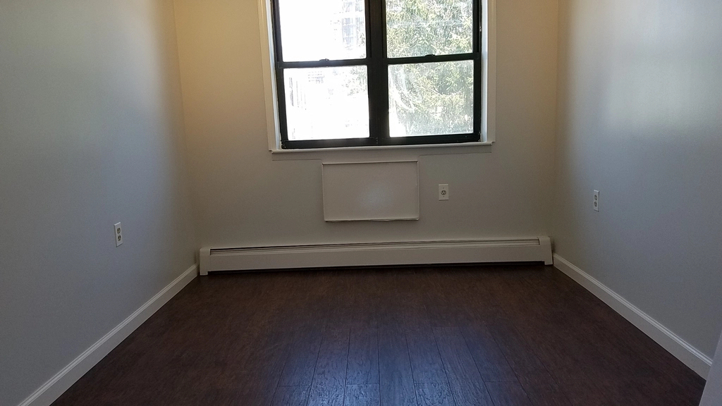 34-40 10th Street - Photo 12