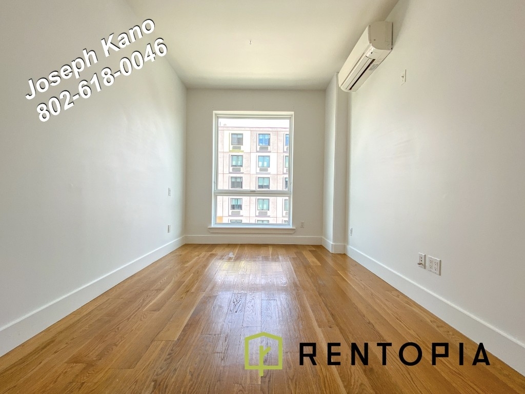 810 Flushing Avenue - Photo 12