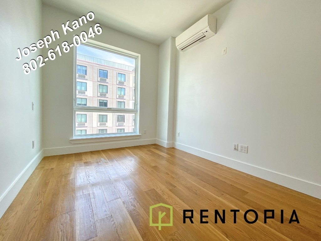 810 Flushing Avenue - Photo 11