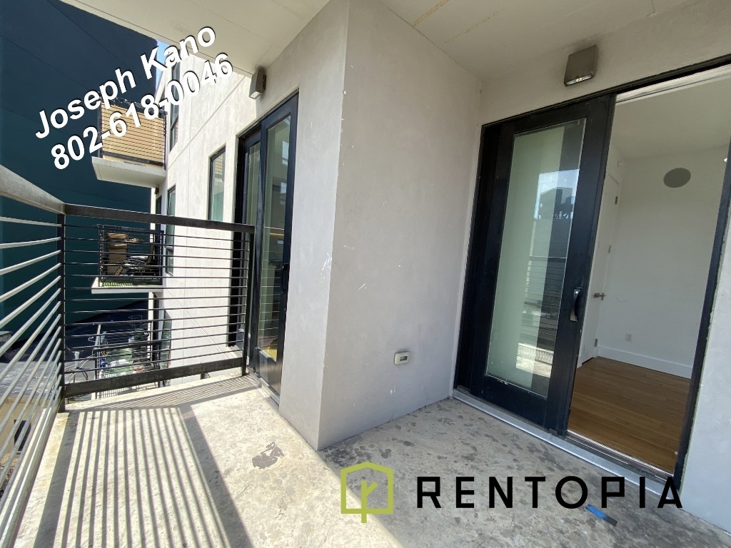 810 Flushing Avenue - Photo 16