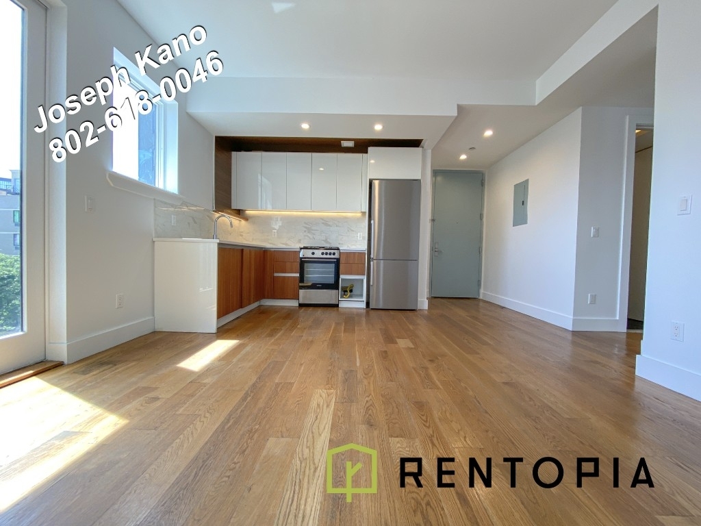 810 Flushing Avenue - Photo 0