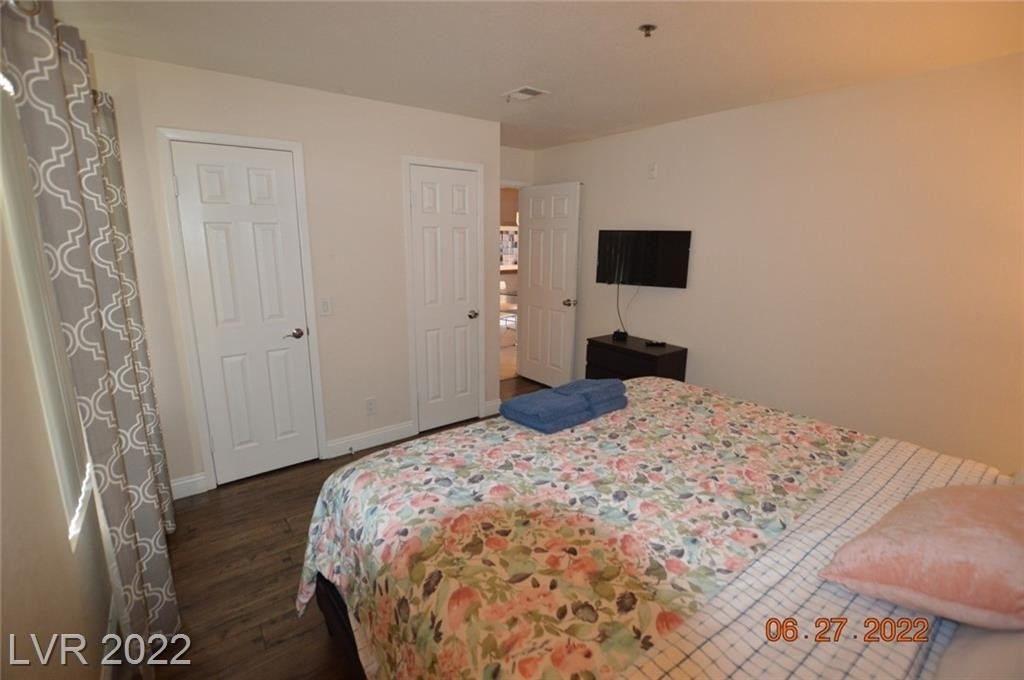 4200 South Valley View Boulevard - Photo 11