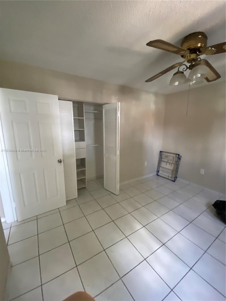 1530 Sw 2nd Street - Photo 6