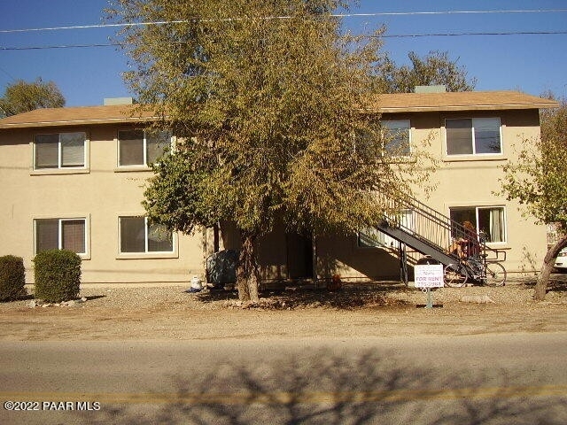 802 2nd Street - Photo 0