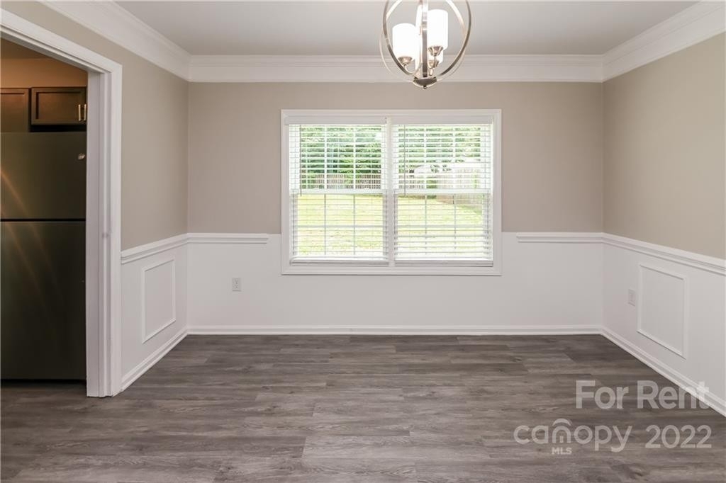 5015 Rivergreen Lane - Photo 2