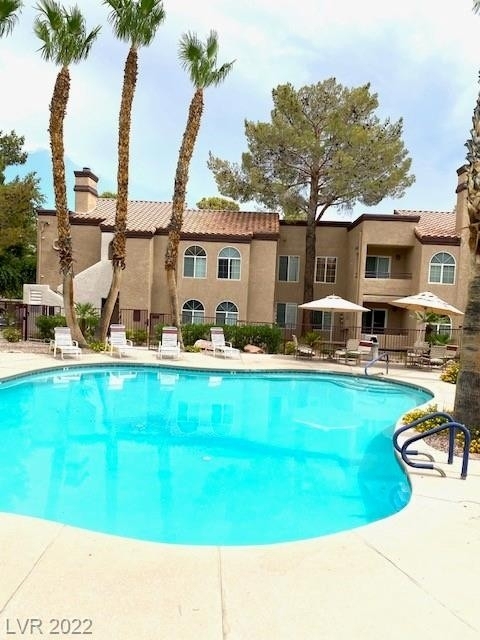 9325 Desert Inn Road - Photo 12