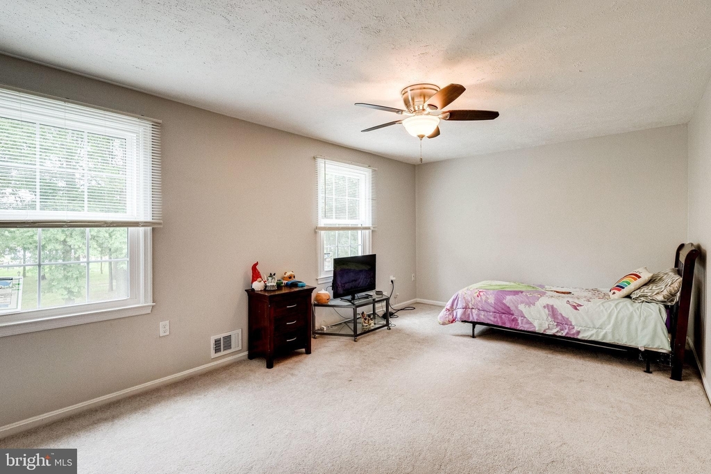 7903 Central Park Circle - Photo 42