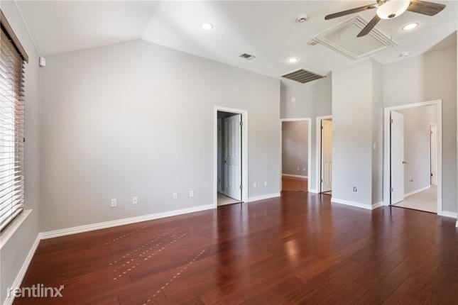 600 R Galway Bay Cove - Photo 16