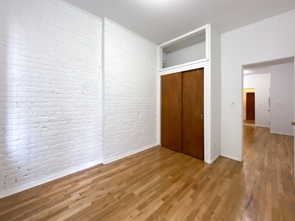 238 West 20th Street - Photo 1