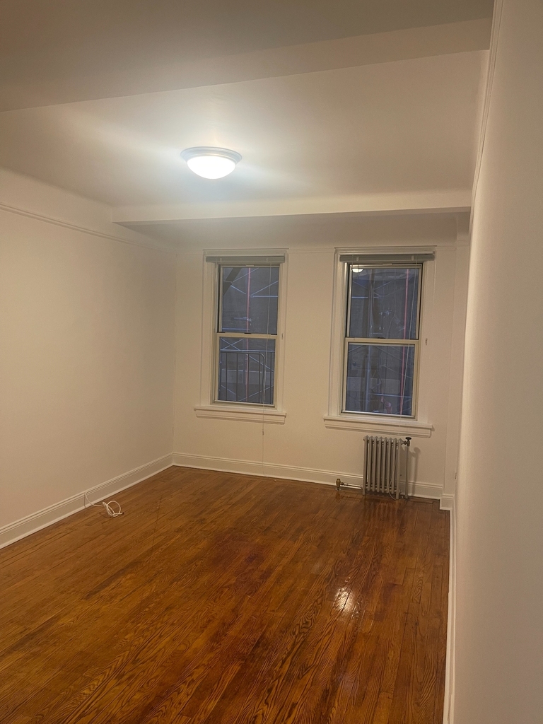 25 East 10th Street - Photo 1