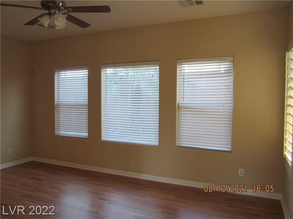 10582 Verona Wood Street - Photo 5