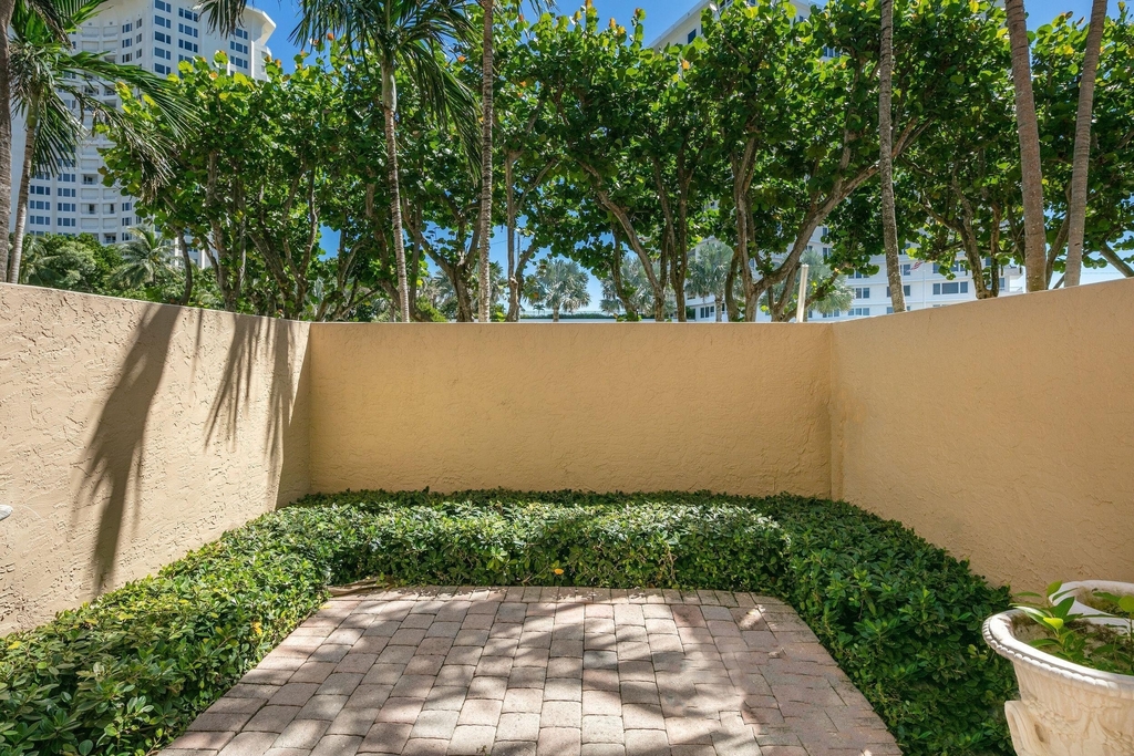 555 S Ocean Boulevard - Photo 38