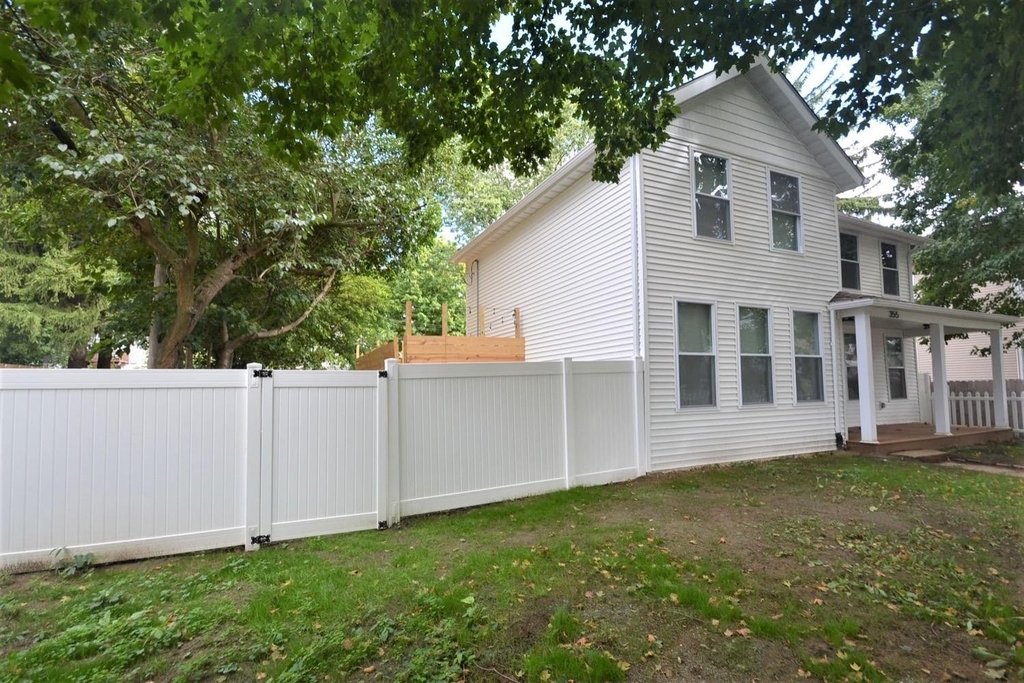 355 College Avenue - Photo 38