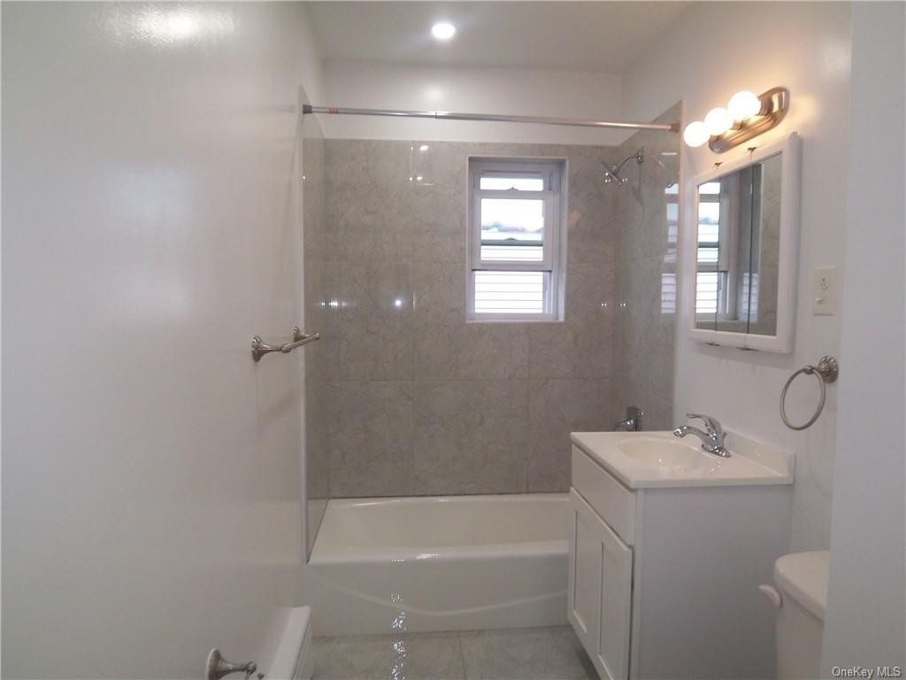 1008 E 228th Street - Photo 20