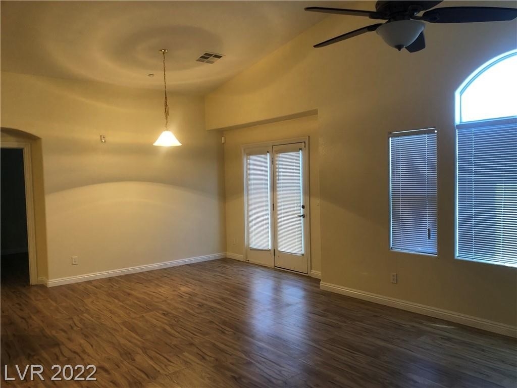 6434 Burns Allen Avenue - Photo 12