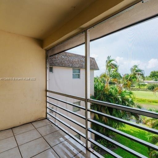 2471 Sw 82nd Ave - Photo 7