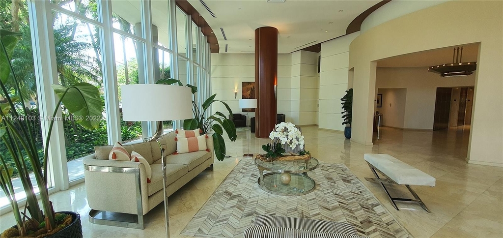 2475 Brickell Ave - Photo 7