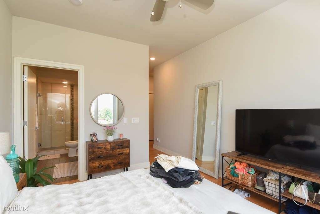 1639 W. Grand, Unit 401 - Photo 14