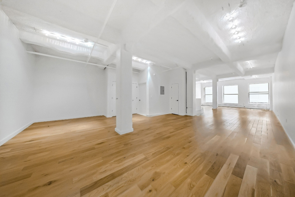 275 Park Avenue - Photo 2