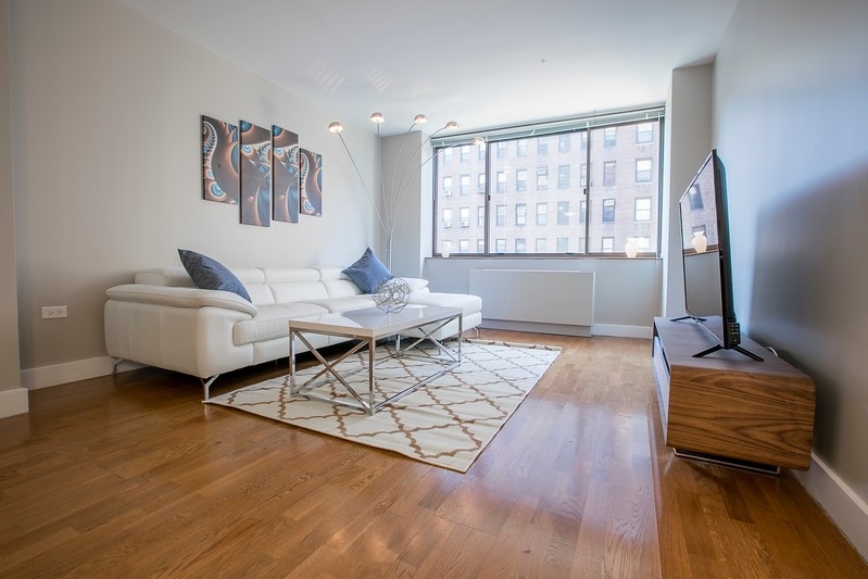 189 West 89th Street - Photo 1