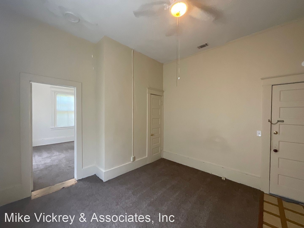 707 West Avenue - Photo 1