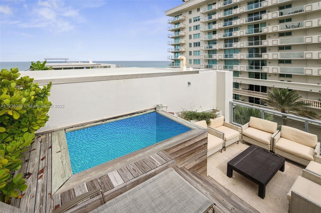 9501 Collins Ave - Photo 23