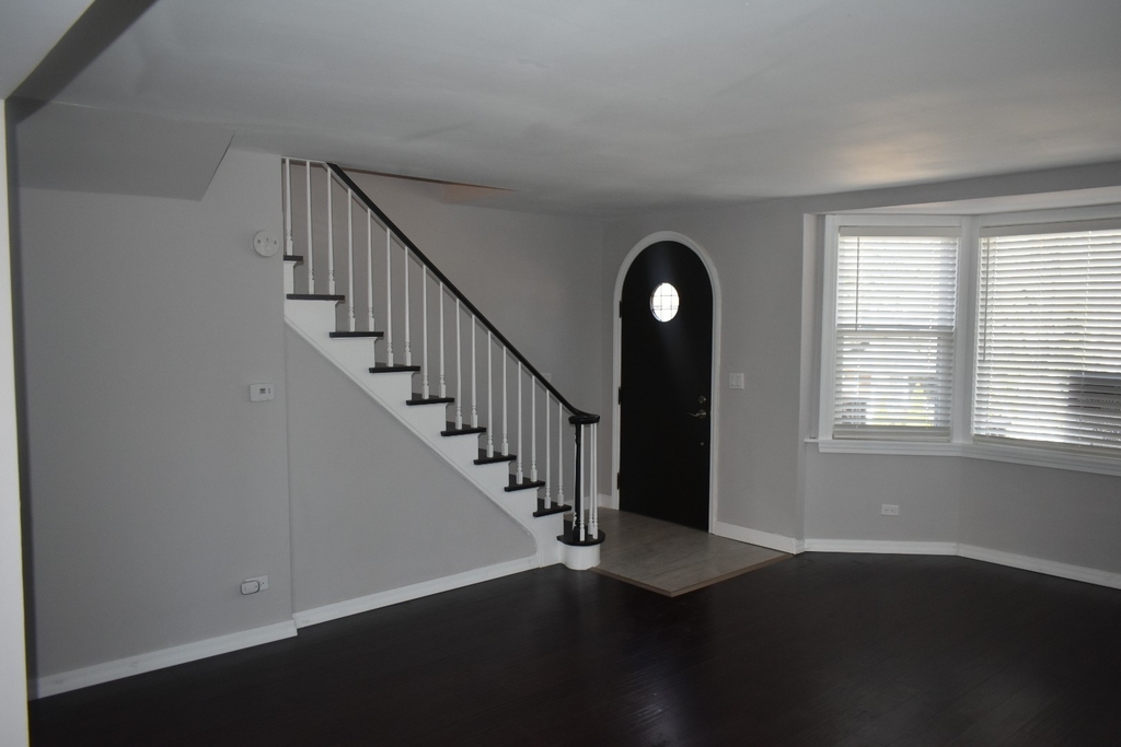 26705 N Circle Drive - Photo 2