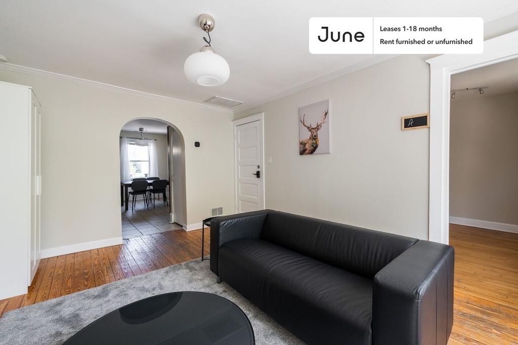 2052 West Huron Street - Photo 6