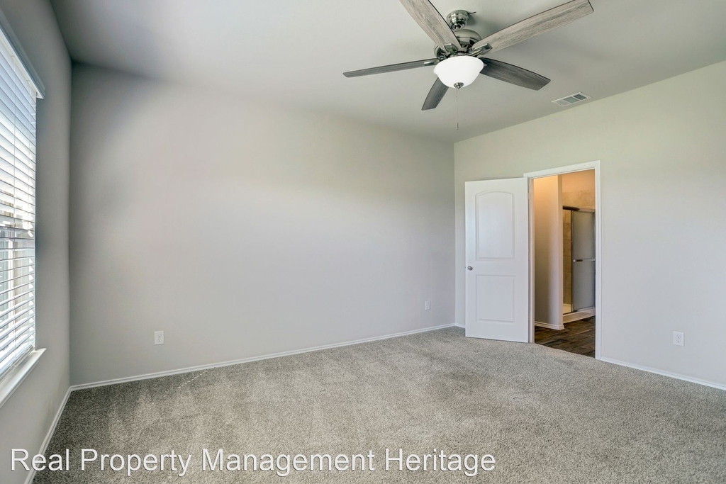 14541 Montclair Way - Photo 14