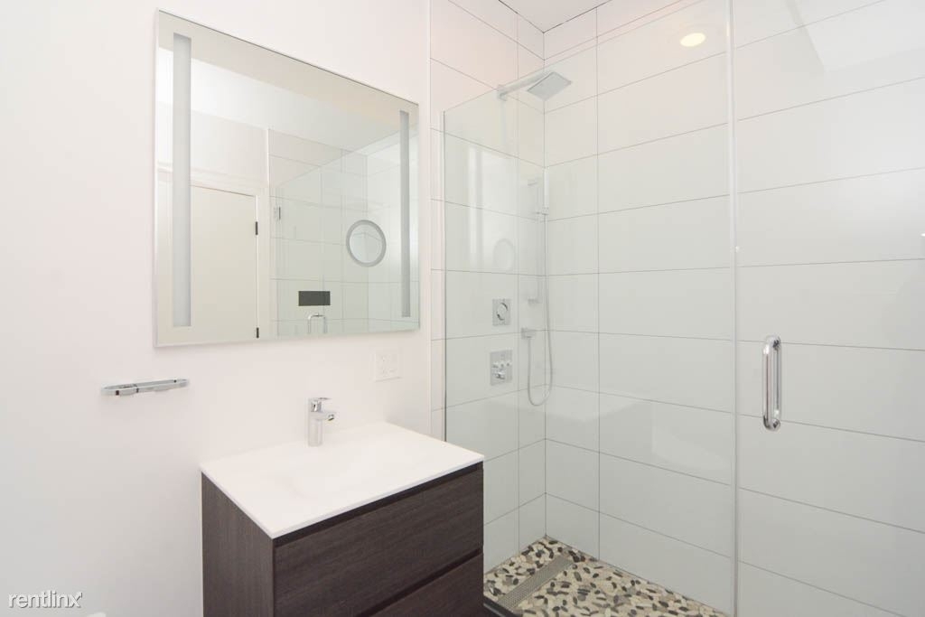 7731 N. Eastlake Terrace, Unit 2n - Photo 15