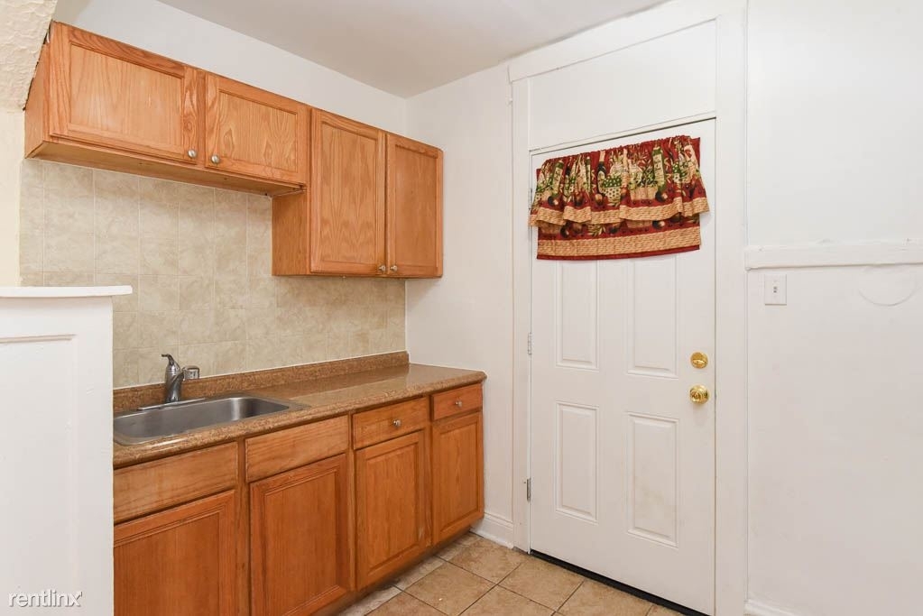 4455 W. Diversey, Unit 3 - Photo 2