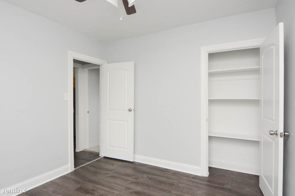 5860 N. Kenmore, Unit 214 - Photo 14