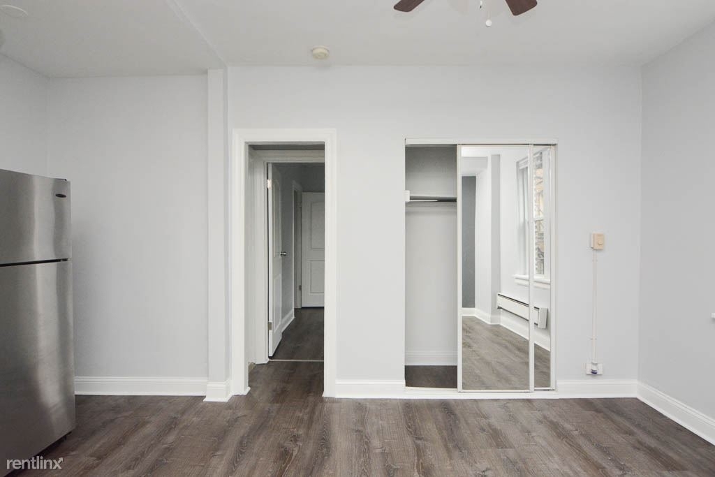 5860 N. Kenmore, Unit 214 - Photo 4