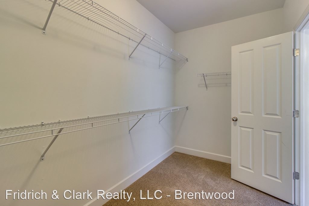 1133 Frewin Street - Photo 19