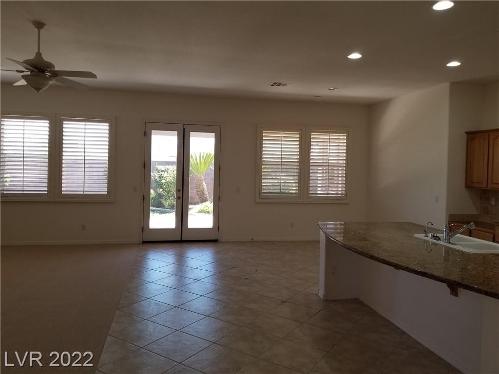 10863 Franklin Hills Avenue - Photo 10